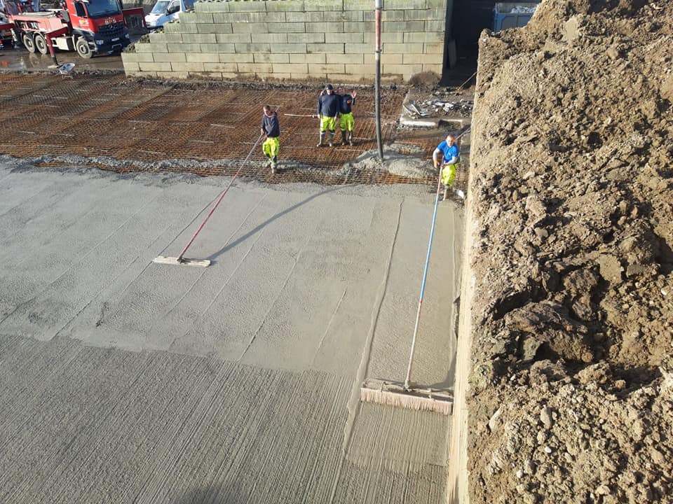 Nieuwe verhard terrein in beton bij DC Recycling in Grobbendonk